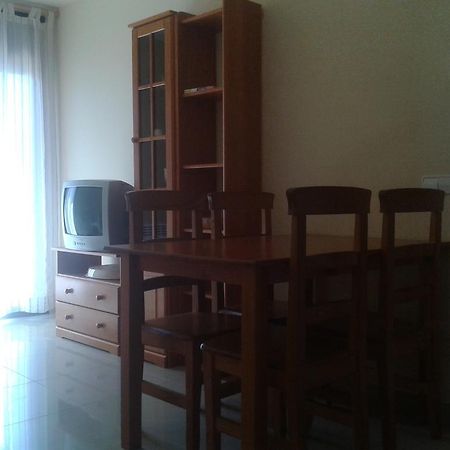 Apartamentos Fonda Finet Сан-Фелиу-де-Пальерольс Экстерьер фото